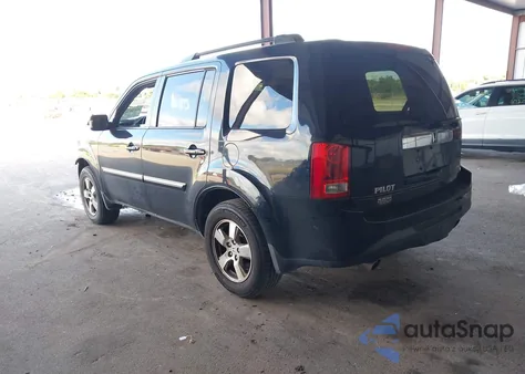 2013 Honda Pilot Touring z USA, uszkodzony, nr VIN 5FNYF3H91DB012526